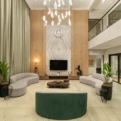 Living and pool 4